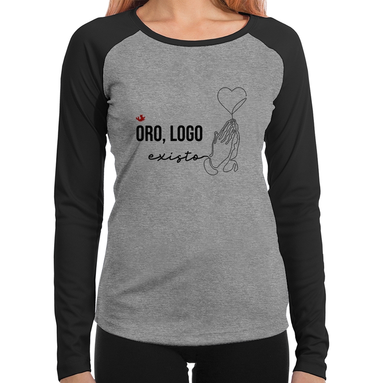 Baby Look Raglan Oro, logo existo Manga Longa - Cinza/Preto