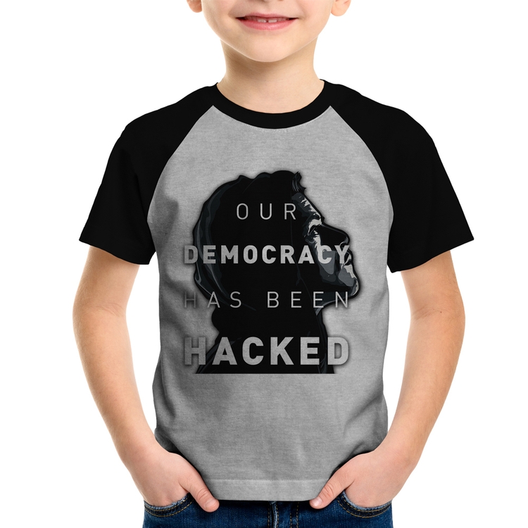 Camiseta Raglan Infantil Our Democracy Has Been Hacked - Cinza/Preto