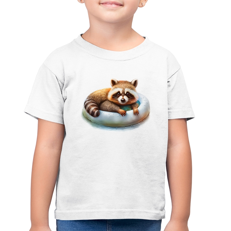 Camiseta Algodão Infantil Panda Vermelho Relaxando Na Piscina - Branca