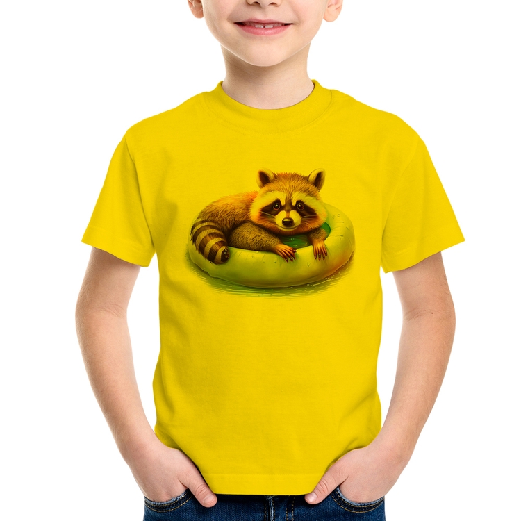 Camiseta Infantil Panda Vermelho Relaxando Na Piscina - Amarela