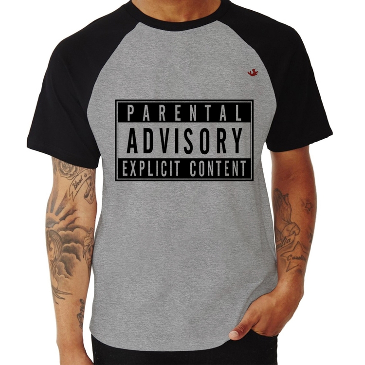 Camiseta Raglan Parental Advisory: Explicit Content - Cinza/Preto