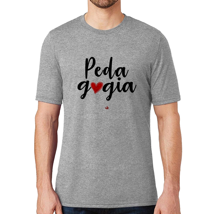Camiseta Pedagogia por amor - Cinza