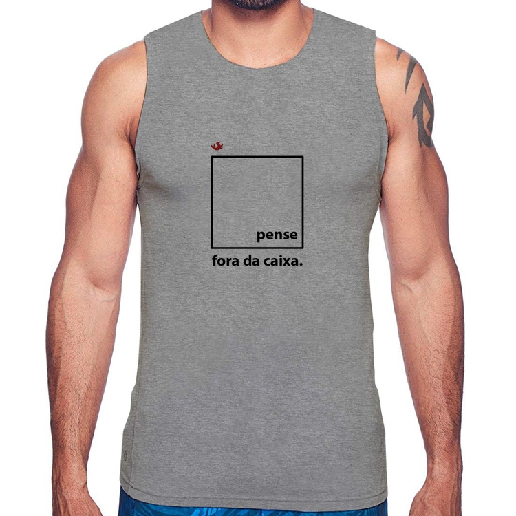 Regata Pense fora da caixa - Cinza
