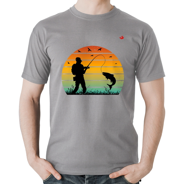 Camiseta Algodão Pescaria Vintage Sunset - Cinza