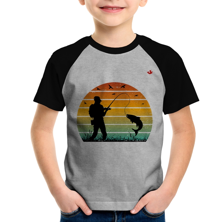 Camiseta Raglan Infantil Pescaria Vintage Sunset - Cinza/Preto