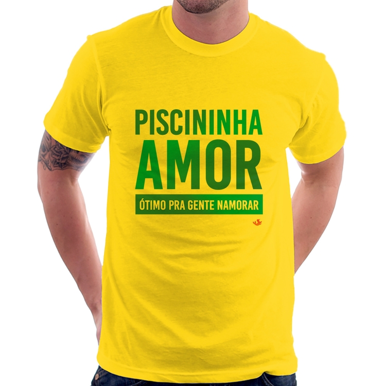 Camiseta Piscininha amor, ótimo pra gente namorar - Amarela