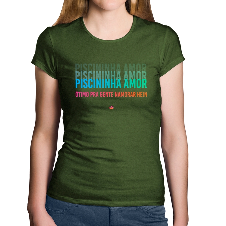 Baby Look Algodão Piscininha amor, ótimo pra gente namorar hein - Musgo