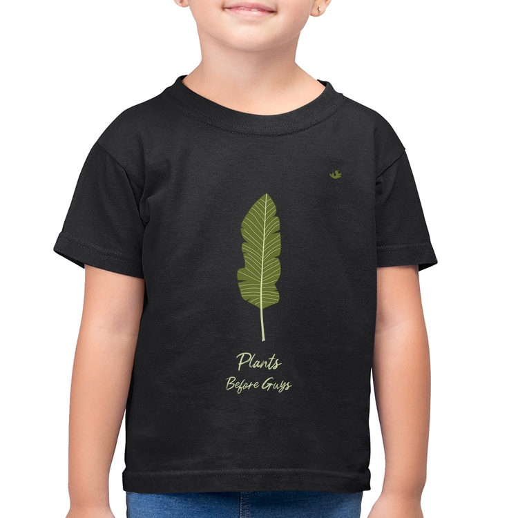 Camiseta Algodão Infantil Plants Before Guys