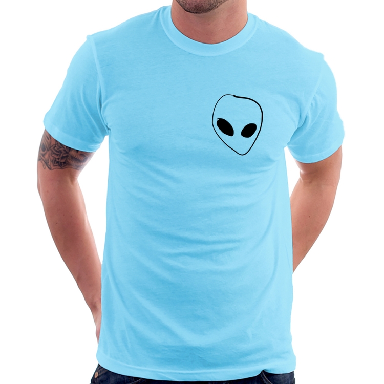 Camiseta Pocket Alien - Azul Bebê