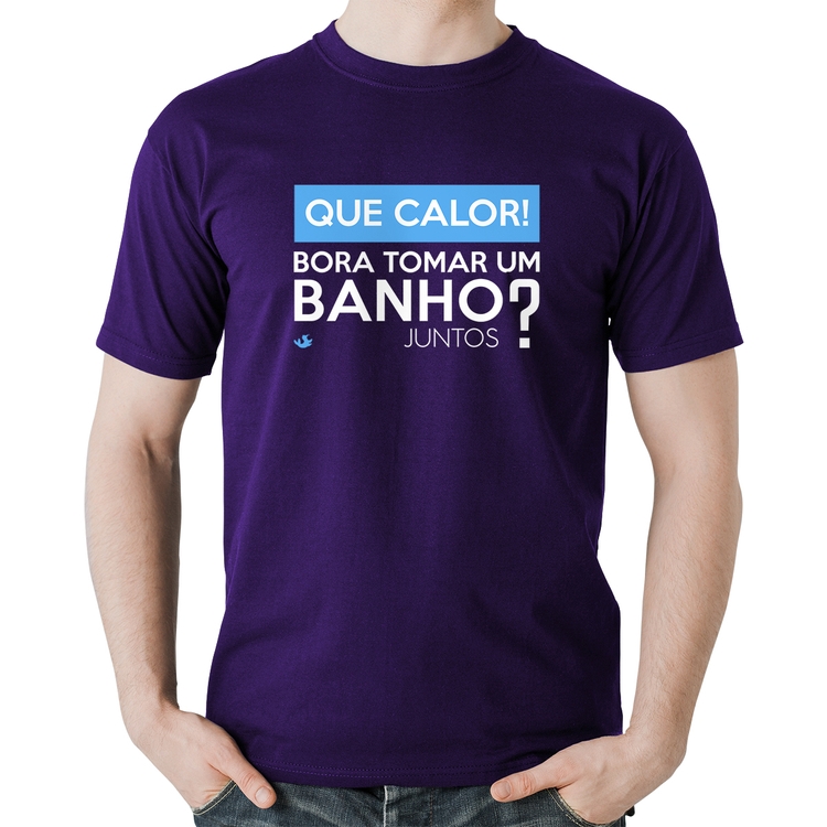 Camiseta Algodão Que calor! Bora tomar um banho juntos? - Roxa