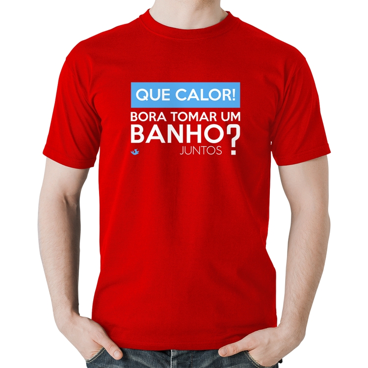 Camiseta Algodão Que calor! Bora tomar um banho juntos? - Vermelha