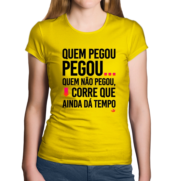 Baby Look Algodão Quem pegou, pegou - Amarela