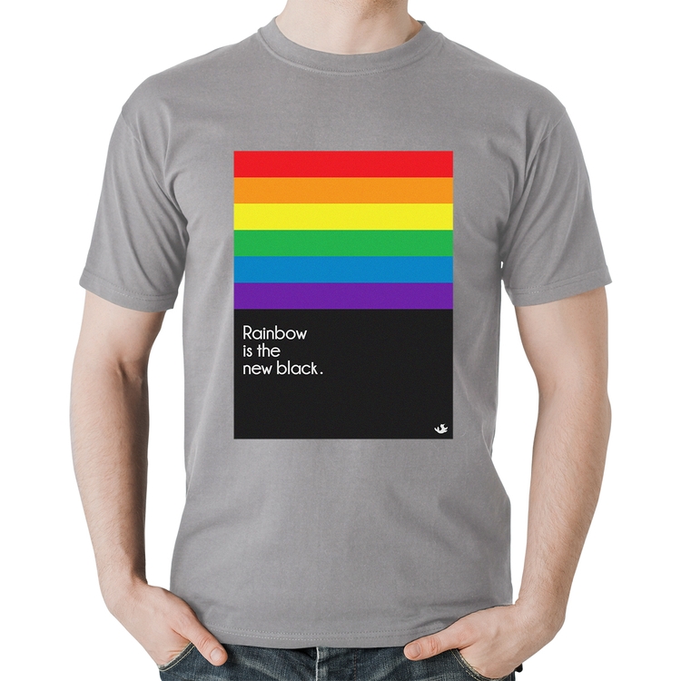 Camiseta Algodão Rainbow is the new black - Cinza