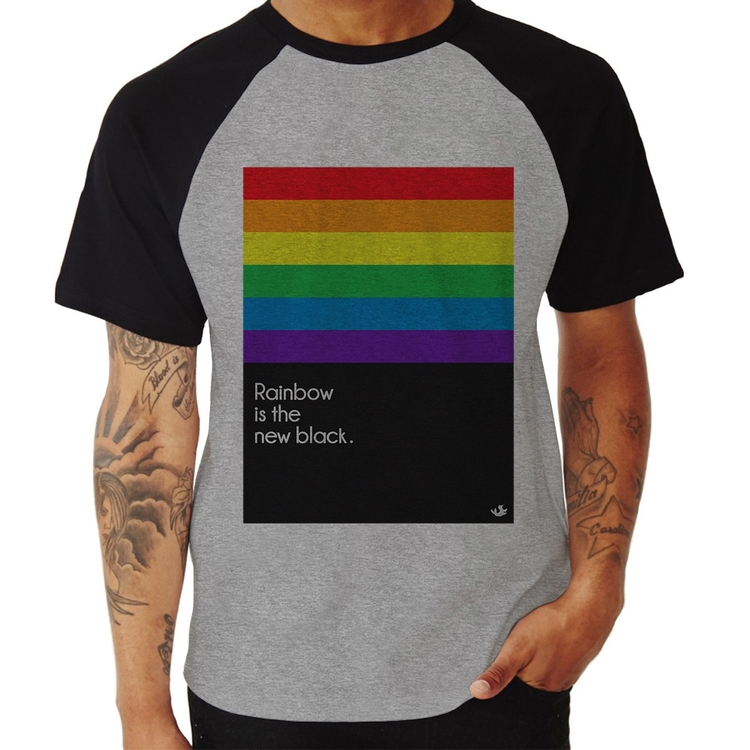 Camiseta Raglan Rainbow is the new black - Cinza/Preto
