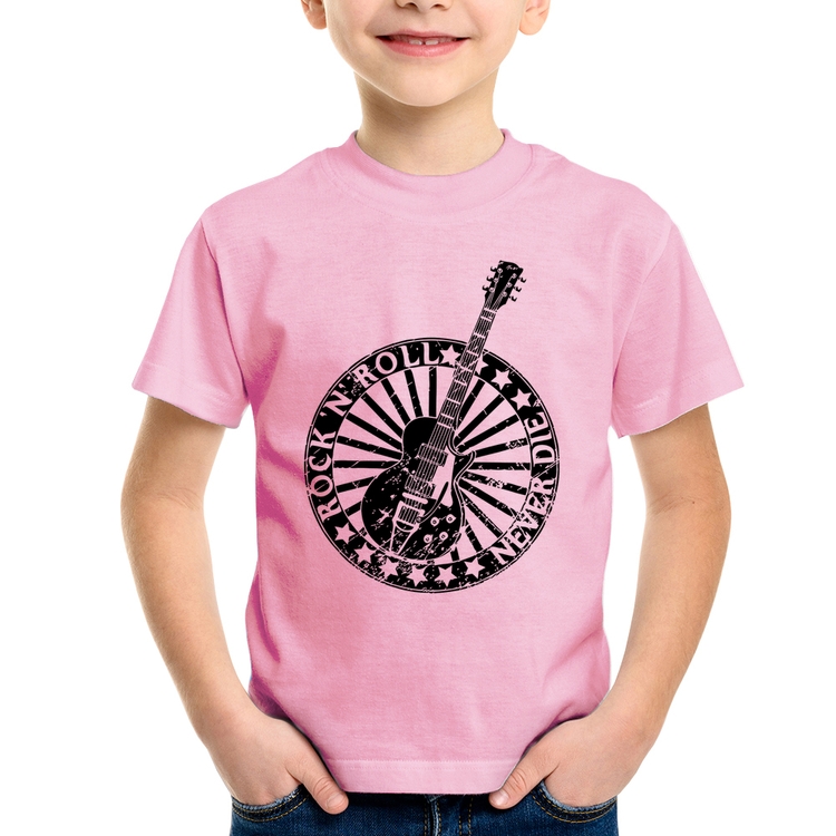 Camiseta Infantil Rock n Roll Never Die Guitarra - Rosa Bebê