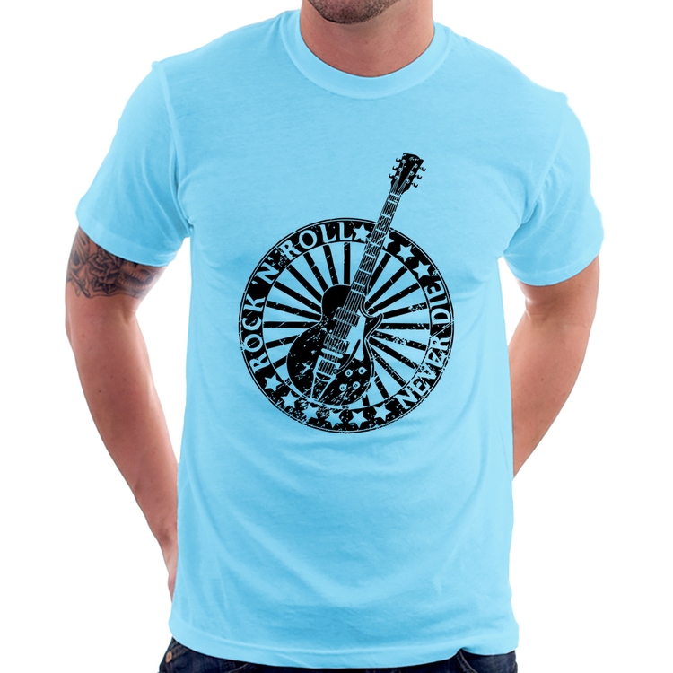 Camiseta Rock n Roll Never Die Guitarra - Azul Bebê