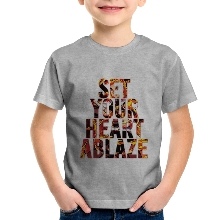 Camiseta Infantil Set your heart ablaze - Cinza