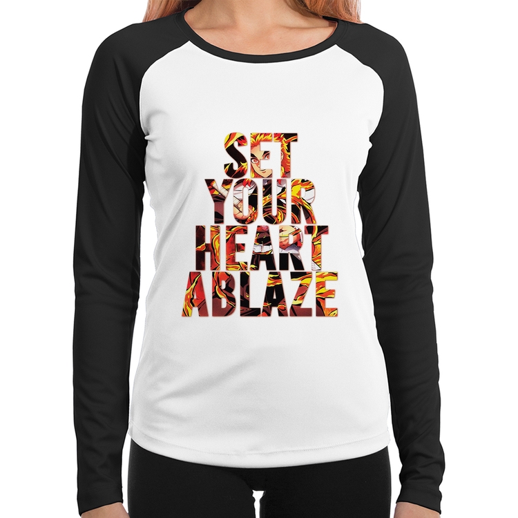 Baby Look Raglan Set your heart ablaze Manga Longa
