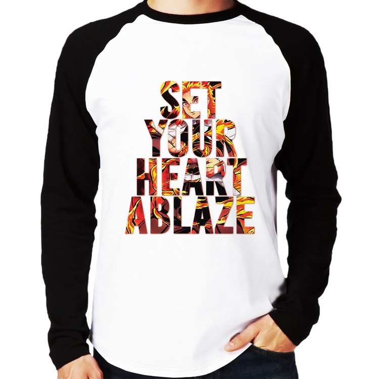 Camiseta Raglan Set your heart ablaze Manga Longa