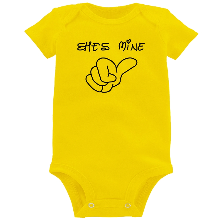 Body Bebê She's Mine - Amarelo