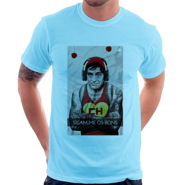 Camiseta Sigam-me os bons - Azul Bebê