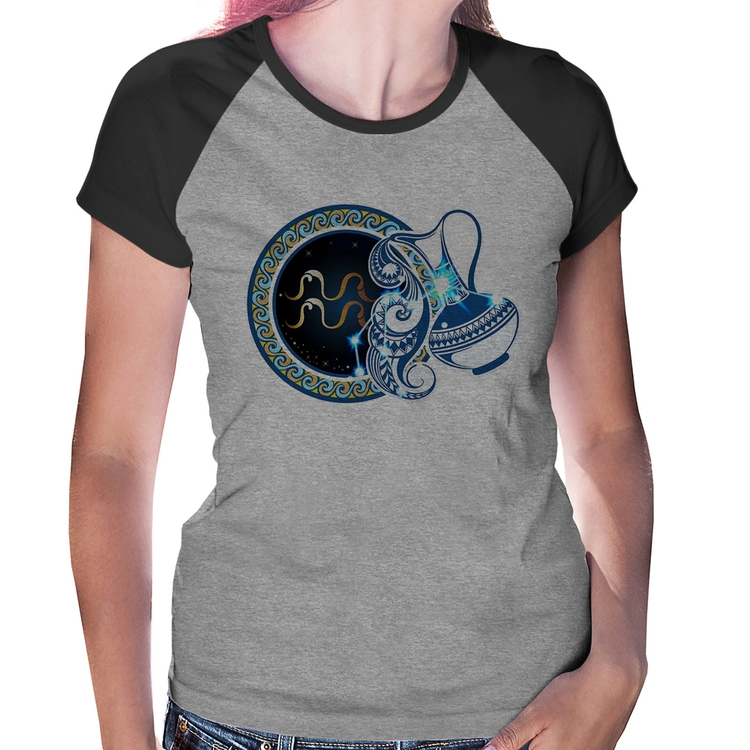 Baby Look Raglan Signo Aquário Astrologia - Cinza/Preto