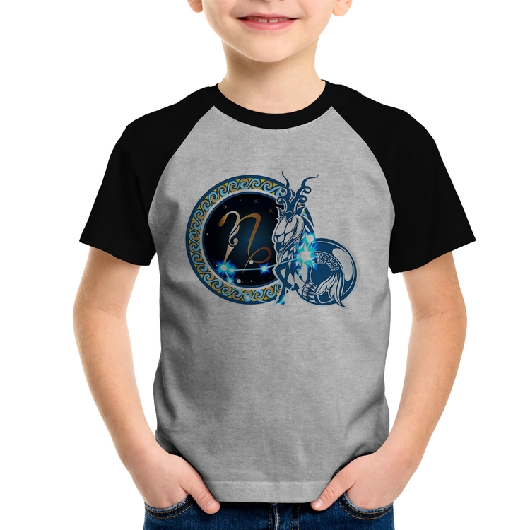 Camiseta Raglan Infantil Signo Capricórnio Astrologia - Cinza/Preto