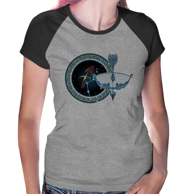 Baby Look Raglan Signo Sagitário Astrologia - Cinza/Preto