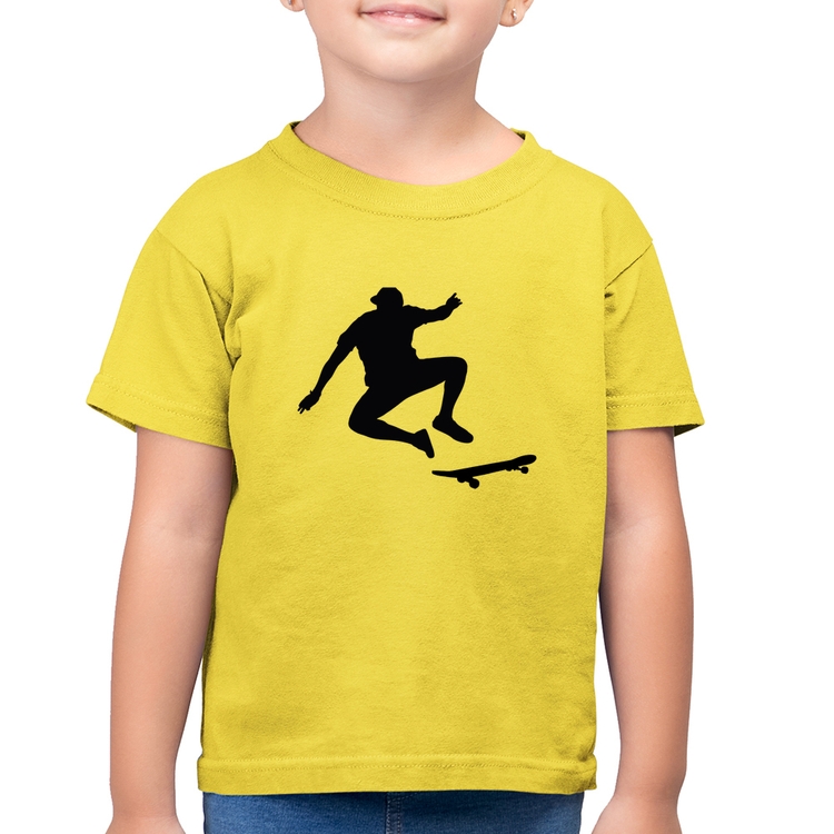 Camiseta Algodão Infantil Skatista Manobra - Amarelo Canário