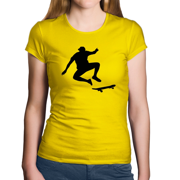 Baby Look Algodão Skatista Manobra - Amarela