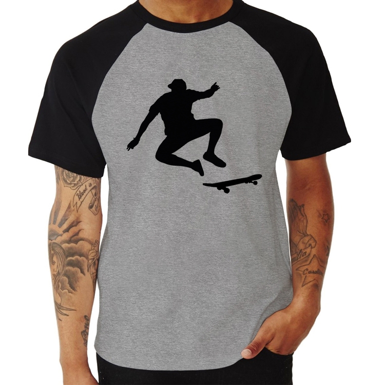 Camiseta Raglan Skatista Manobra - Cinza/Preto