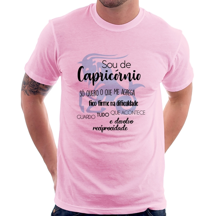 Camiseta Sou de Capricórnio - Rosa Bebê