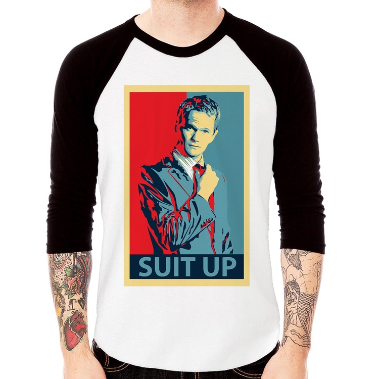 Camiseta Raglan Suit Up Barney Stinson Manga 3/4