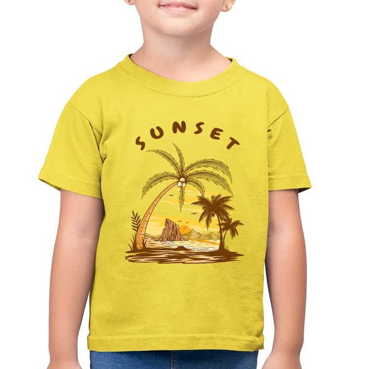Camiseta Algodão Infantil Sunset Beach - Amarelo Canário