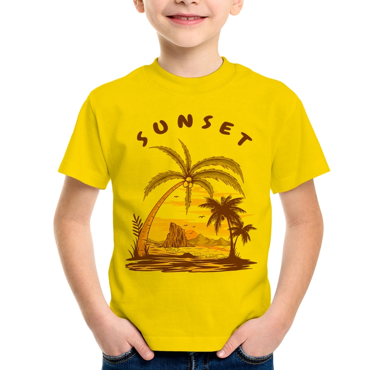 Camiseta Infantil Sunset Beach - Amarela