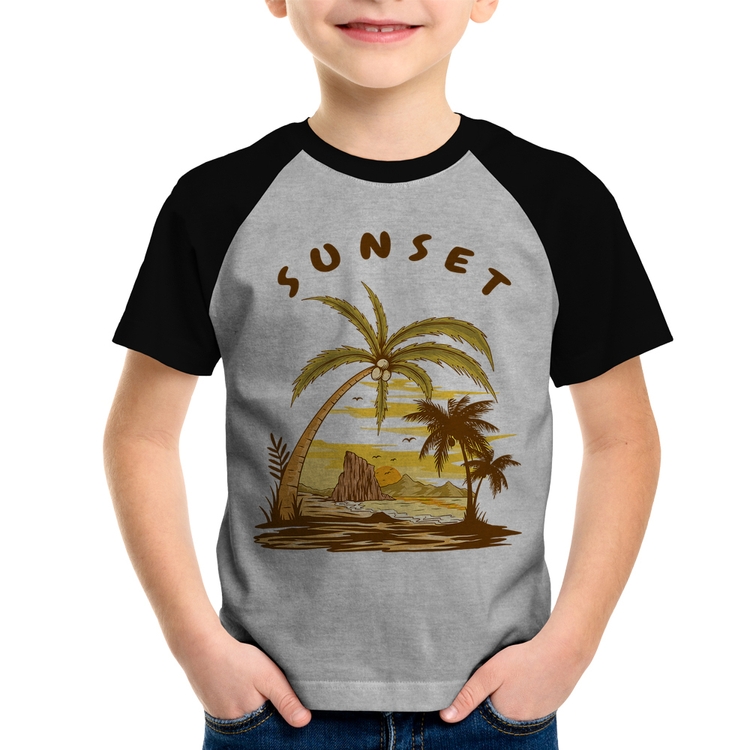 Camiseta Raglan Infantil Sunset Beach - Cinza/Preto