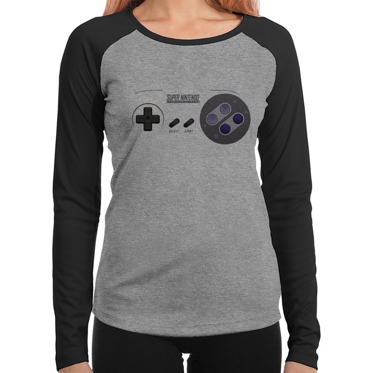Baby Look Raglan Super Nintendo SNES Gamepad Manga Longa - Cinza/Preto