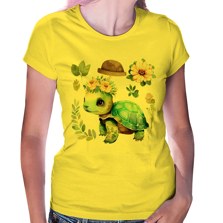 Baby Look Tartaruga, flores e chapéu - Amarela