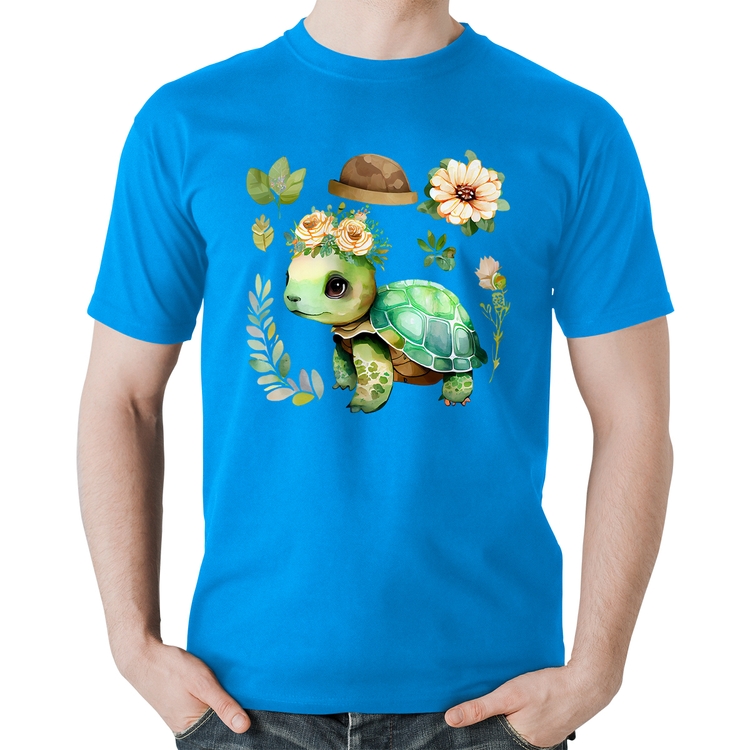 Camiseta Algodão Tartaruga, flores e chapéu - Azul