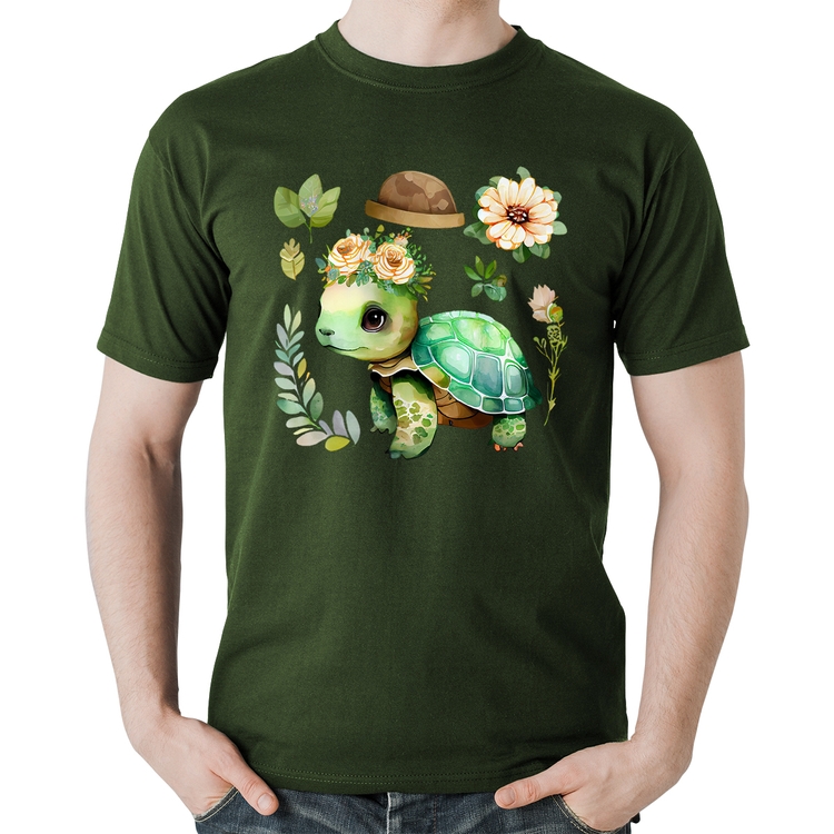 Camiseta Algodão Tartaruga, flores e chapéu - Musgo