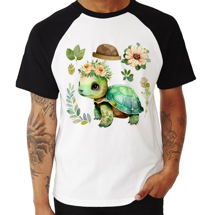 Camiseta Raglan Tartaruga, flores e chapéu
