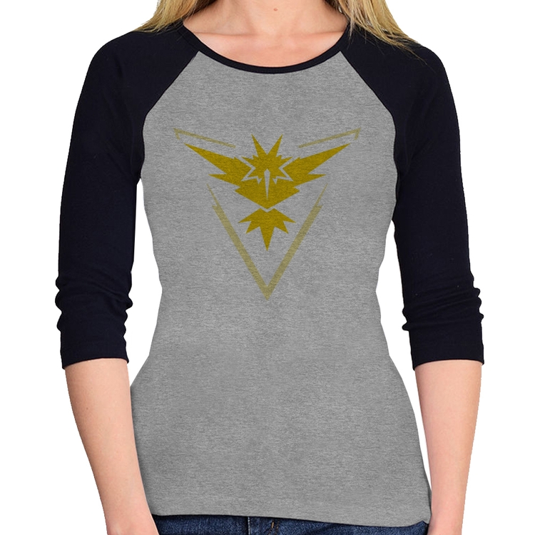 Baby Look Raglan Team Instinct Manga 3/4 - Cinza/Preto