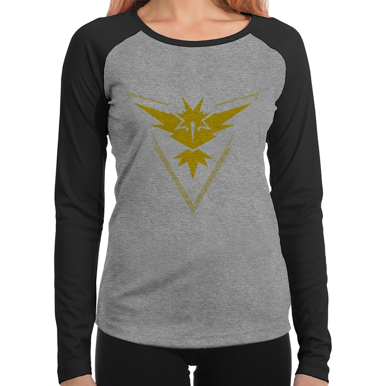 Baby Look Raglan Team Instinct Manga Longa - Cinza/Preto