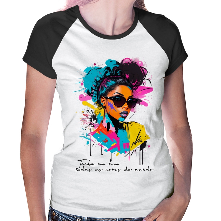 Baby Look Raglan Tenho em mim todas as cores do mundo
