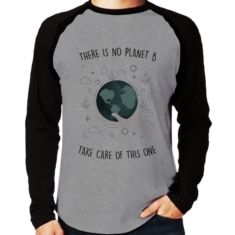 Camiseta Raglan There is no planet B Manga Longa - Cinza/Preto