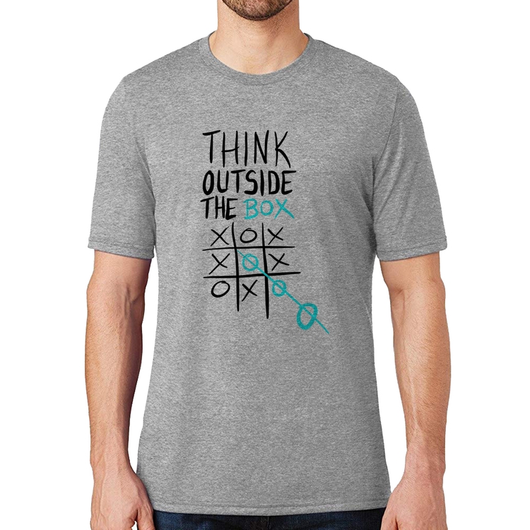 Camiseta Think Outside The Box - Cinza