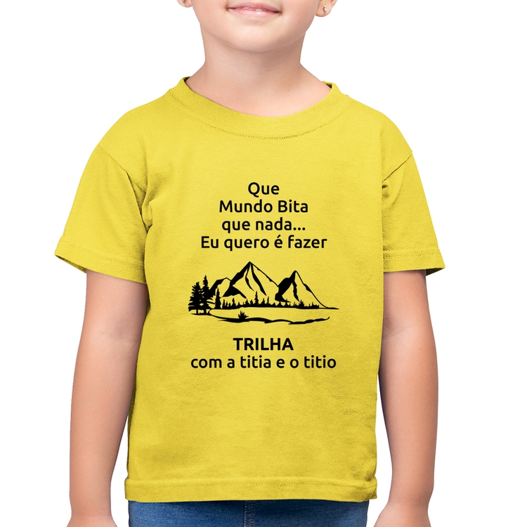 Camiseta Algodão Infantil Trilha com a titia e o titio Trekking - Amarelo Canário