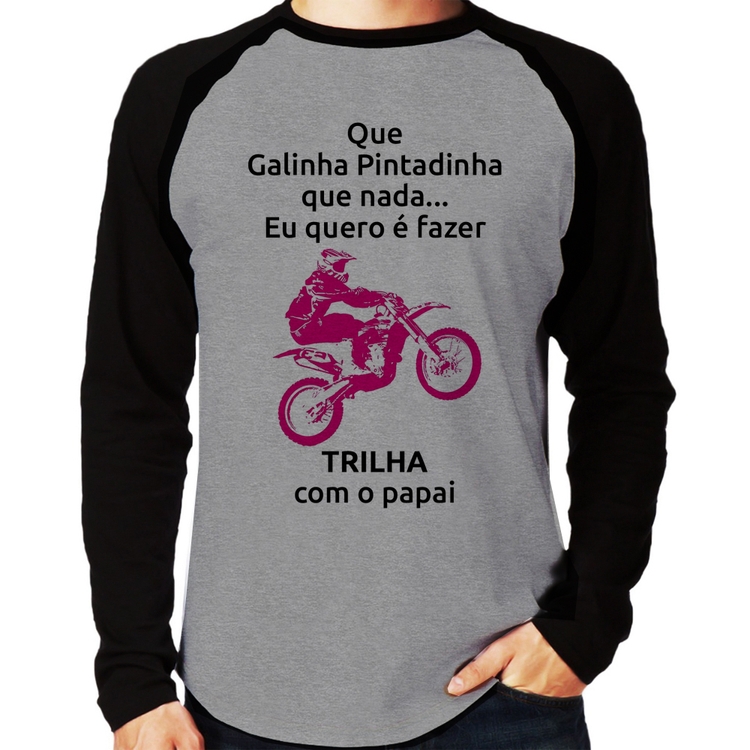 Camiseta Raglan Trilha com o papai (moto rosa) Manga Longa - Cinza/Preto