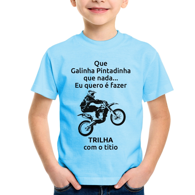 Camiseta Infantil Trilha com o titio - Azul Bebê