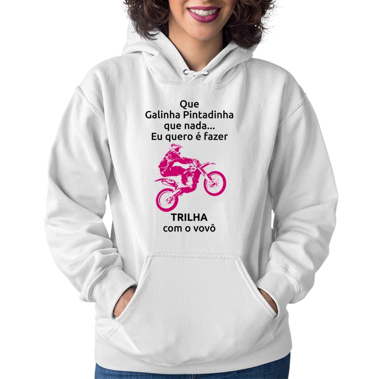 Moletom Feminino Trilha com o vovô (moto rosa) - Branco